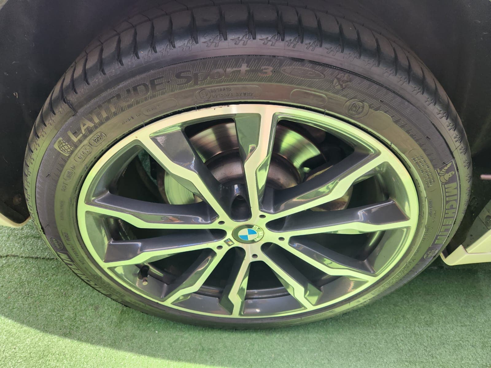 2020 BMW X3 xDrive20d - view 9