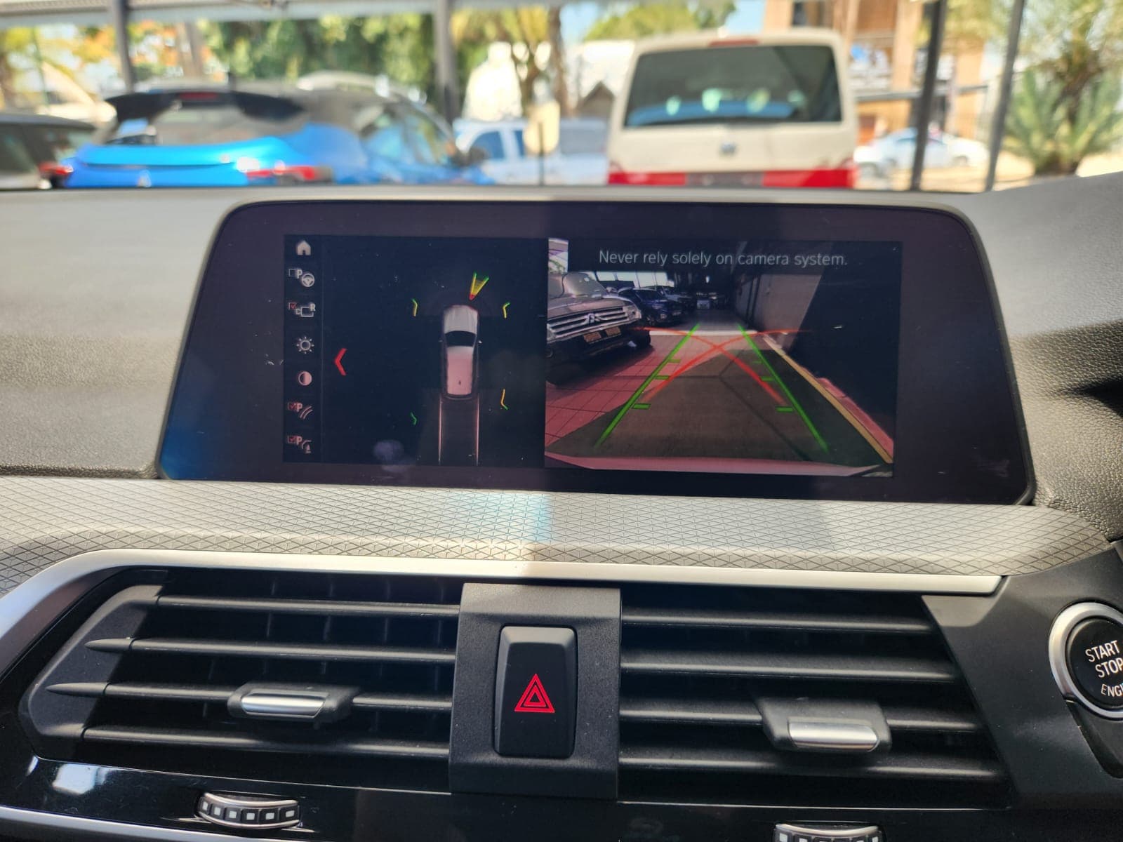 2020 BMW X3 xDrive20d - view 17