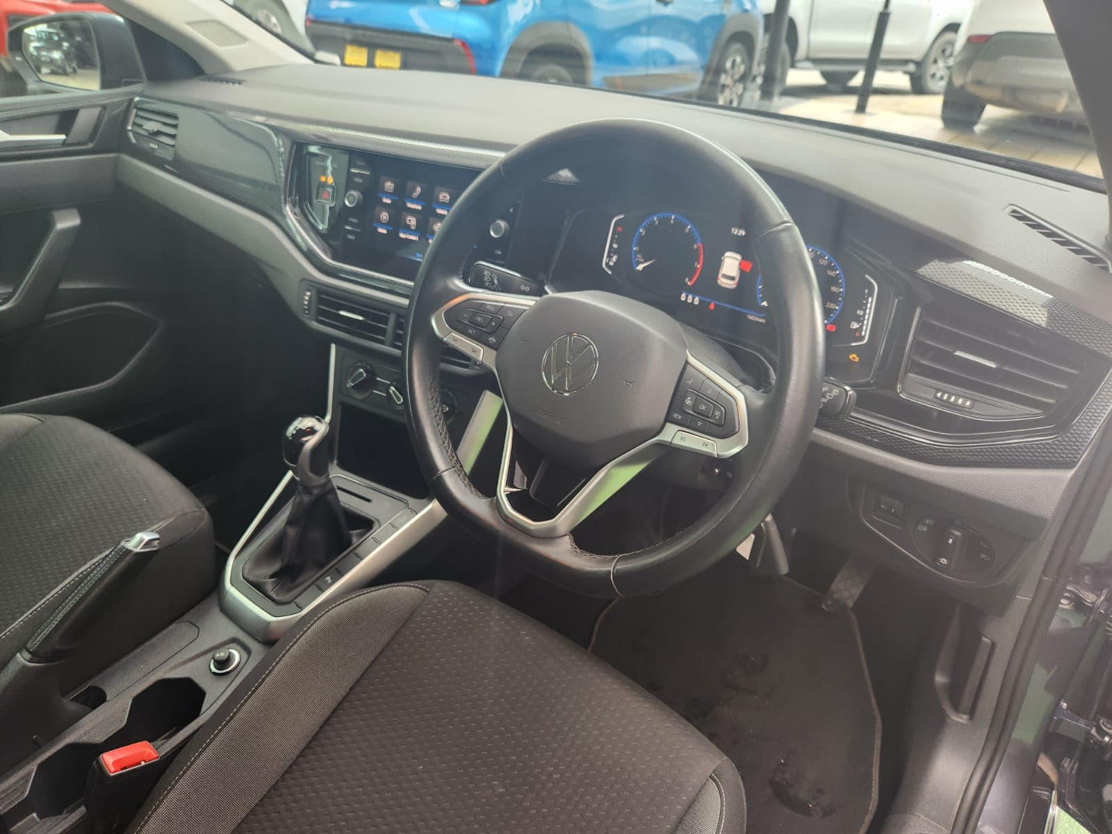2023 Volkswagen Polo 1.0 TSI Life - view 11